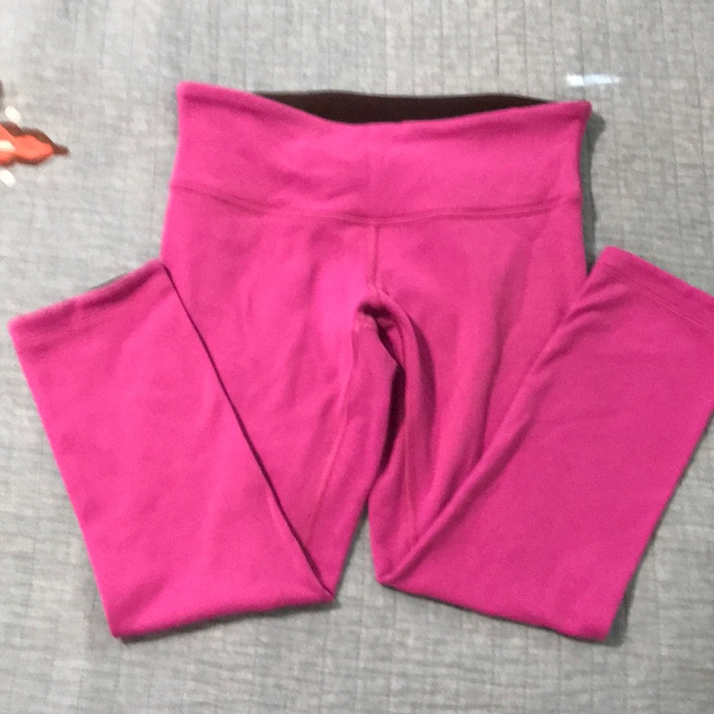 Pink lululemon workout capris